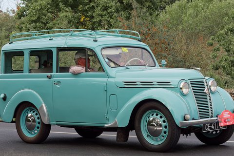 Renault Juvaquatre break turquoise